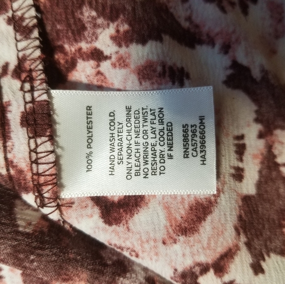 HALOGEN burgandy red pink floral lace trim adjustable straps v neck camisole top - Picture 9 of 10